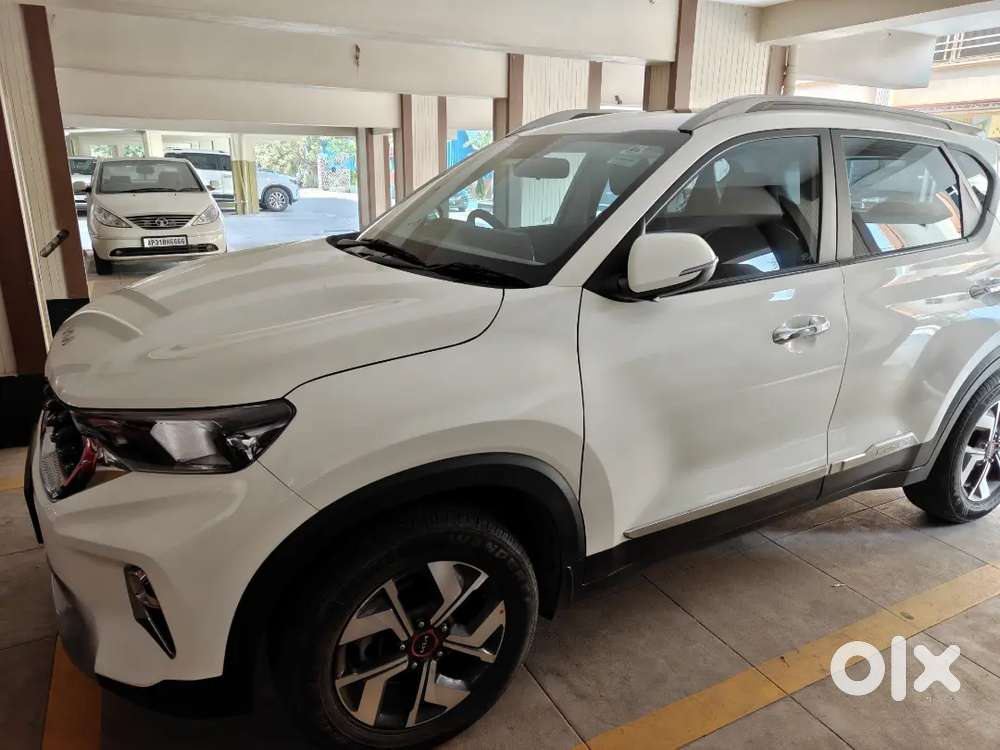 Kia Sonet 2023 Petrol Well Maintained