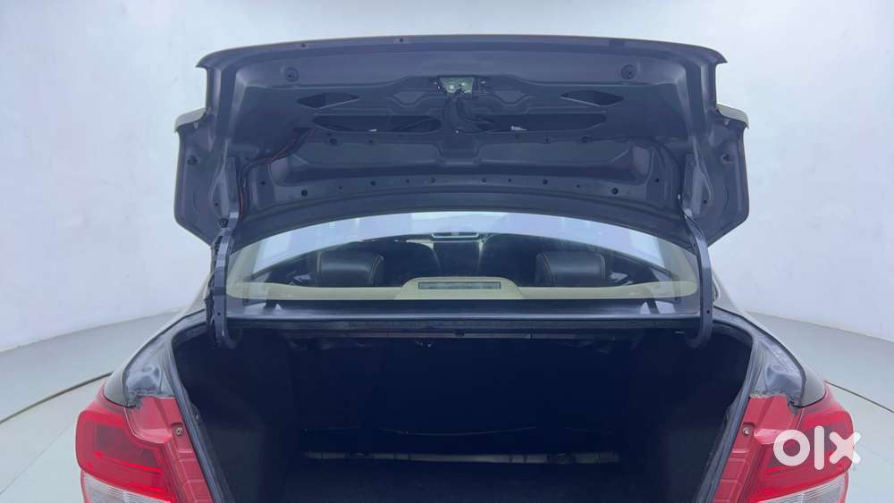Maruti Suzuki Dzire 1.2 Vxi Amt, 2018, Petrol