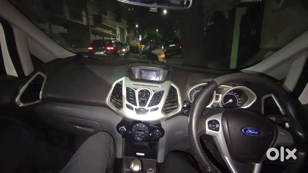 Ford Ecosport Titanium (cars 24 & Spinny Stay Away)