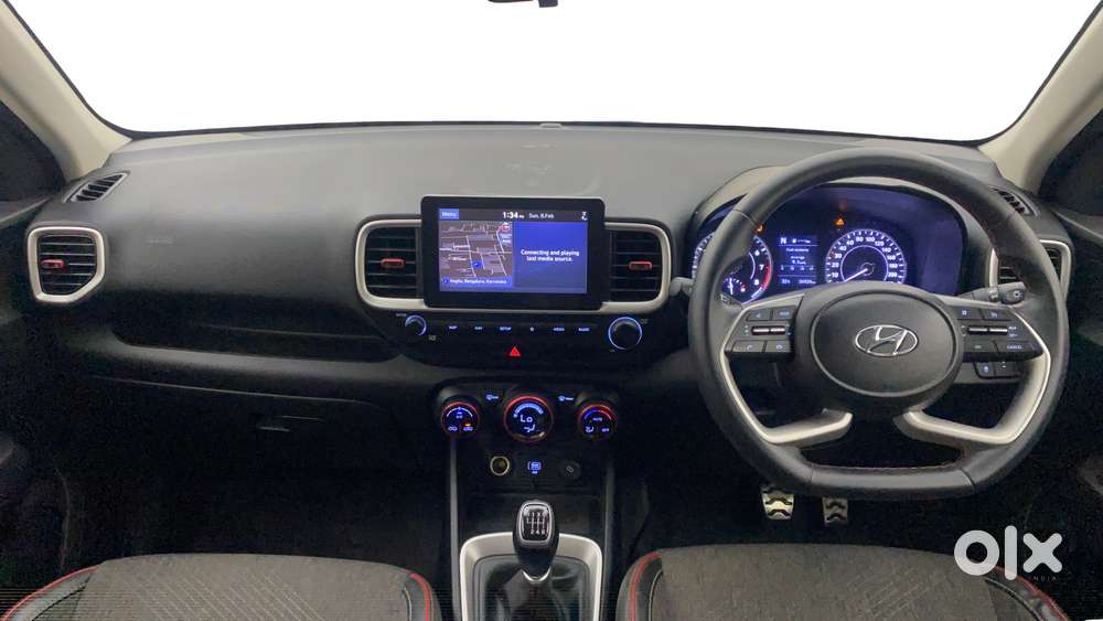 Hyundai Venue 1.0 Sx (o) Turbo Dual Tone, 2020, Petrol