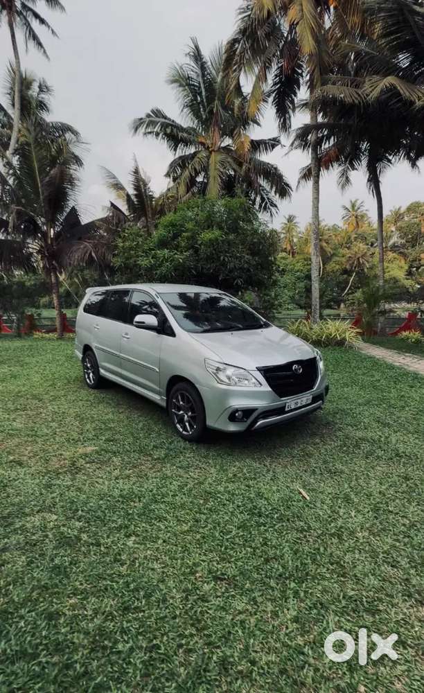 Toyota Innova 2.5 Vx 2012