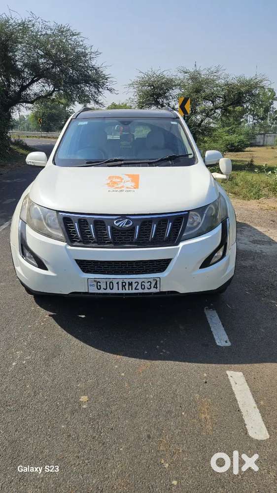 Mahindra Xuv500 W10 2015 October Month