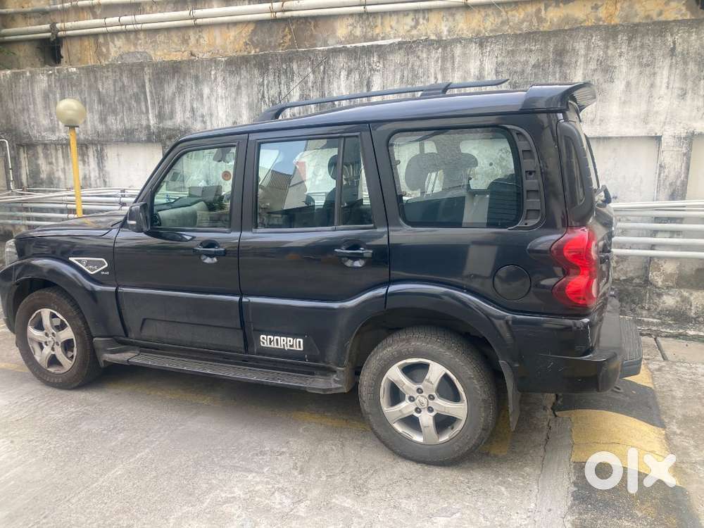 Scorpio S11 Black 1st Owner
