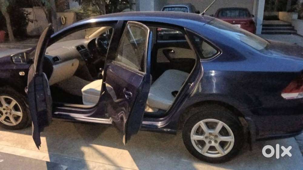 Volkswagen Vento 1.6 Highline – 2014 Model  Single Owner  8811