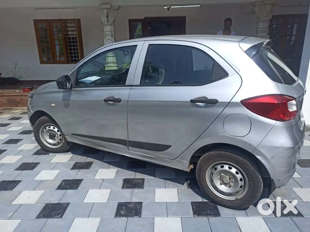 Tata Tiago 2018 Petrol