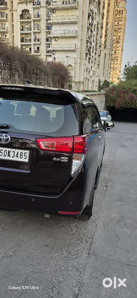2021 Model Innova Crysta
 Z Automatic 
Single Owner 
Like A Brand New