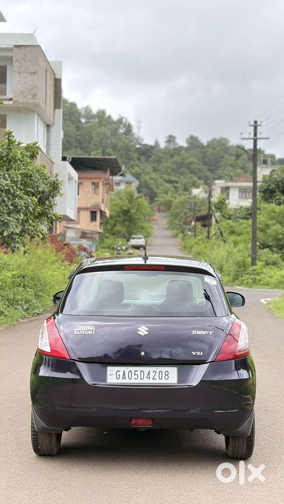 Maruti Suzuki Swift Vxi With Abs, 2016, Petrol