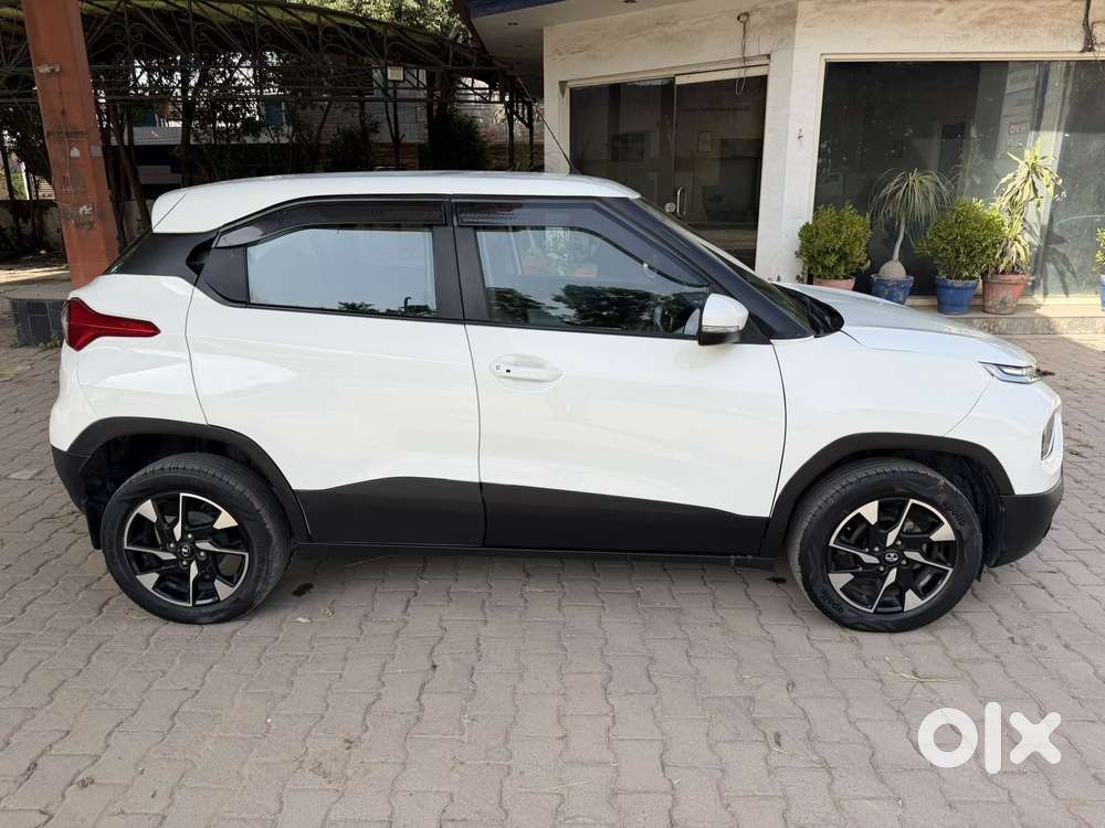 Tata Punch Accomplished, 2022, Petrol