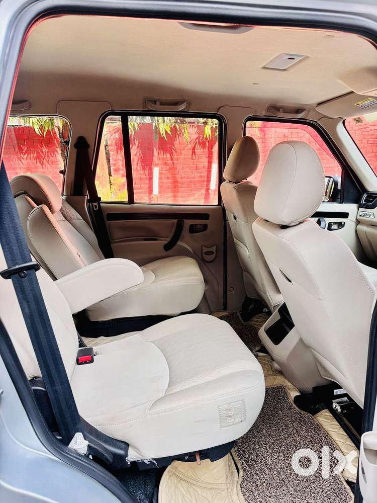 Mahindra Scorpio S11 Mt 7s, 2023, Diesel