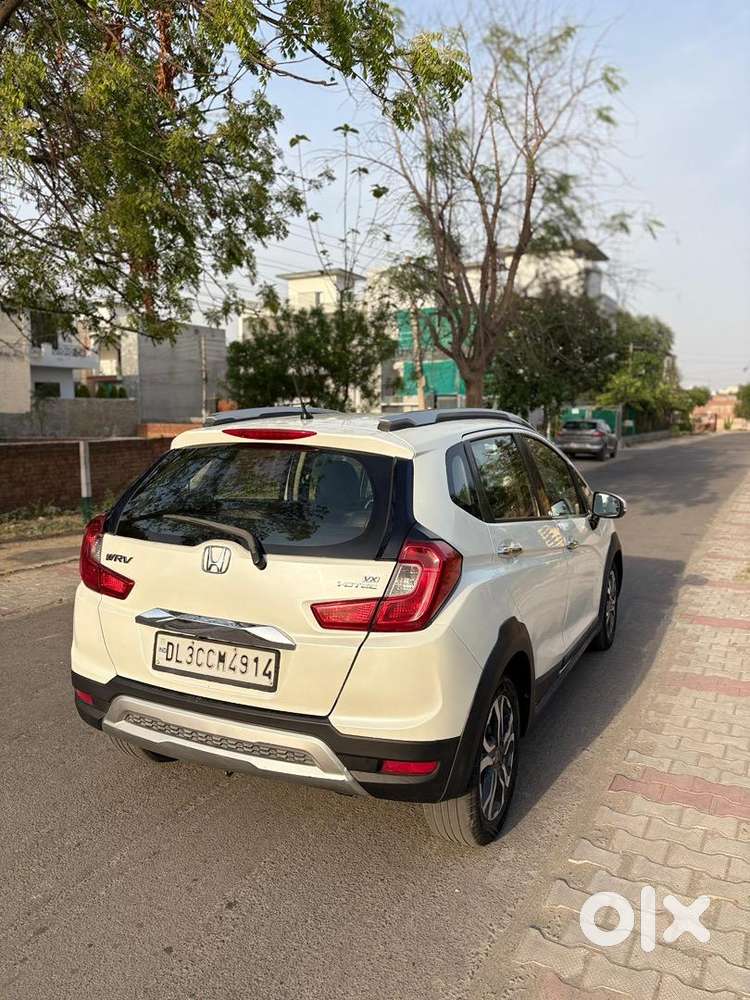 Honda Diesel First Owner Push Button Sunroof