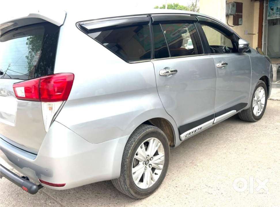 Toyota Innova Crysta 2.4 G Mt, 2021, Diesel