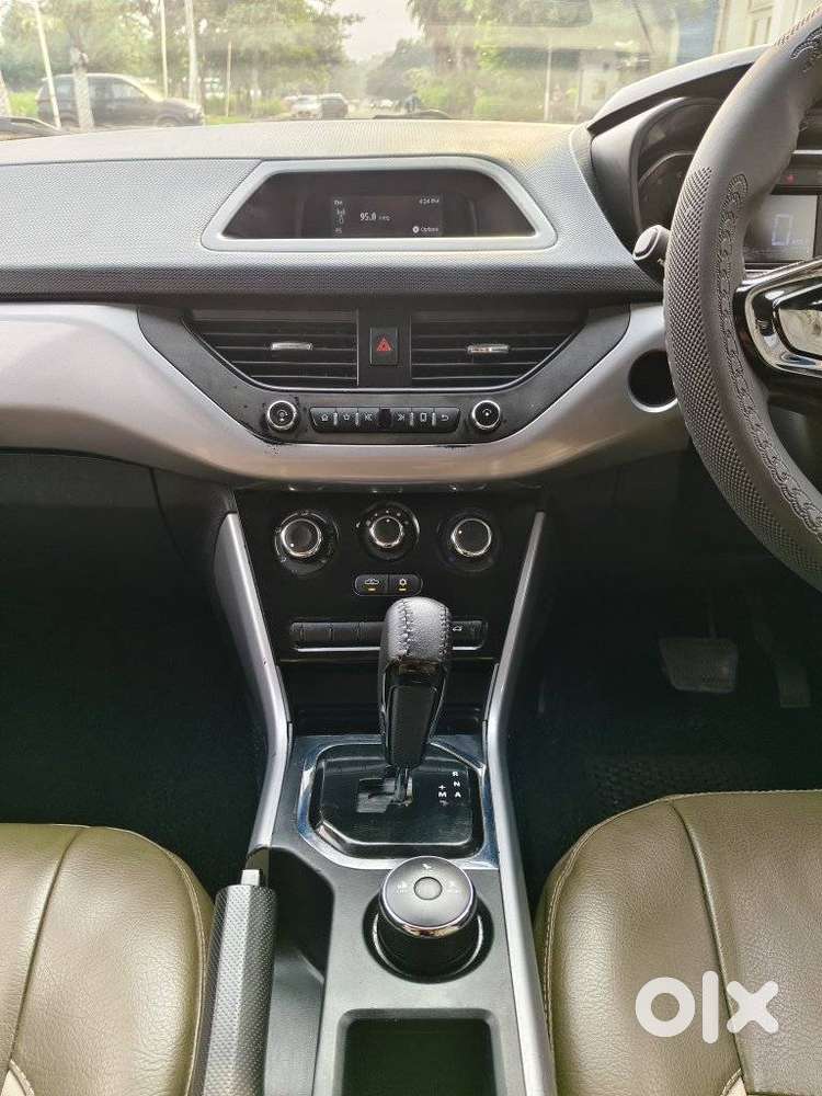 Tata Nexon 1.2 Revotron Xma Amt, 2020, Petrol
