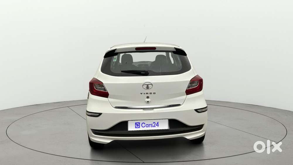 Tata Tiago Xza Plus, 2022, Petrol
