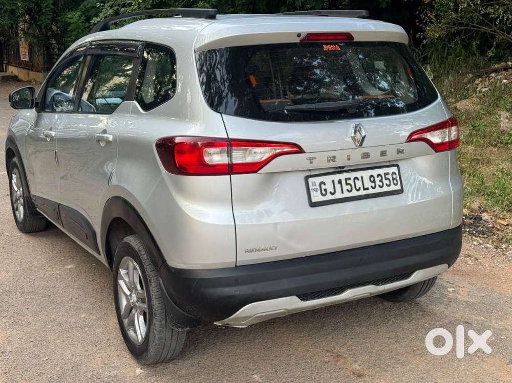 Renault Triber Rxz, 2022, Petrol