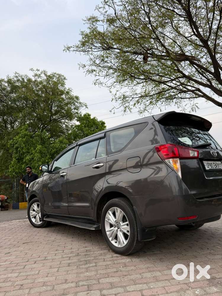 Toyota Innova Crysta 2018 Diesel Well Maintained