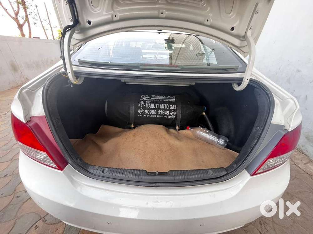 Hyundai Verna 2013 November Top 1.6sx Model
