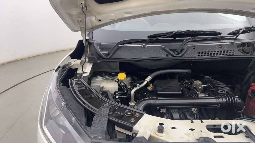 Nissan Magnite 1.0 Xv, 2021, Petrol