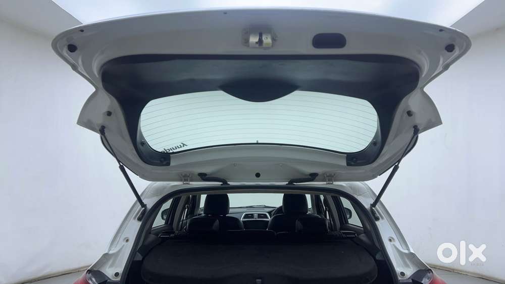 Maruti Suzuki S-cross 1.5 Zeta At, 2021, Petrol