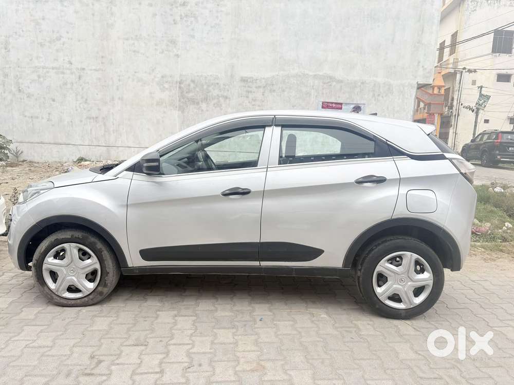Tata Nexon 1.2 Revotron Xm, 2018, Diesel