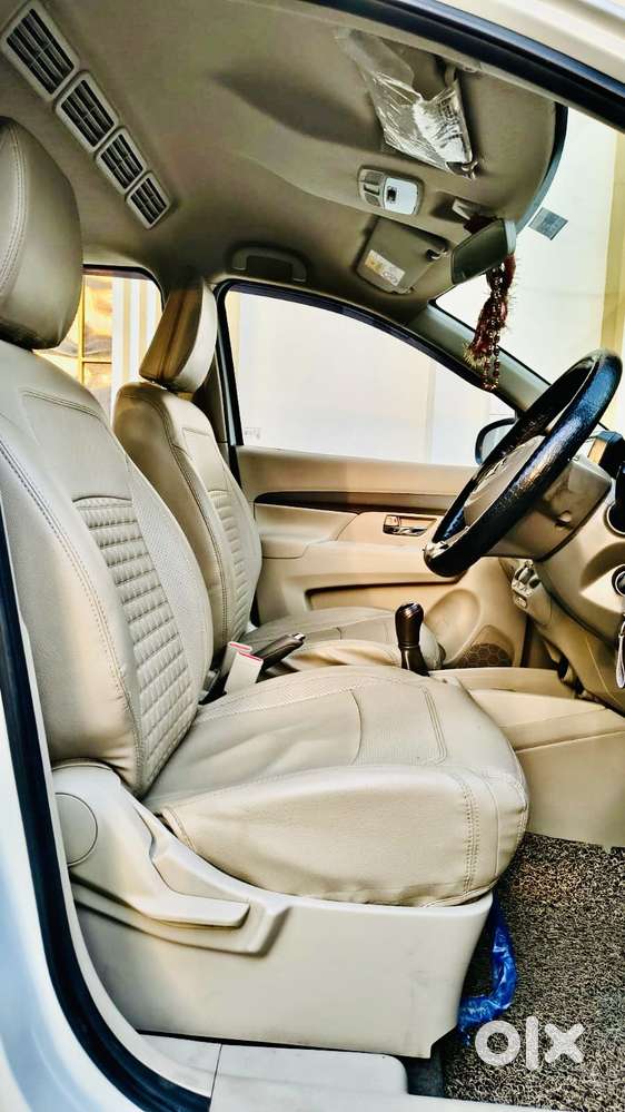 Maruti Suzuki Ertiga 2022-2023  Vxi, 2023, Petrol