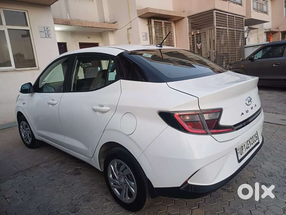Hyundai Aura 2021 Cng