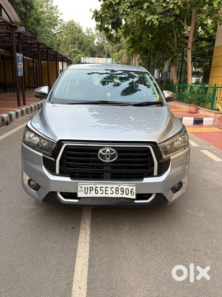 Toyota Innova Crysta 2.4 G Mt, 2023, Diesel