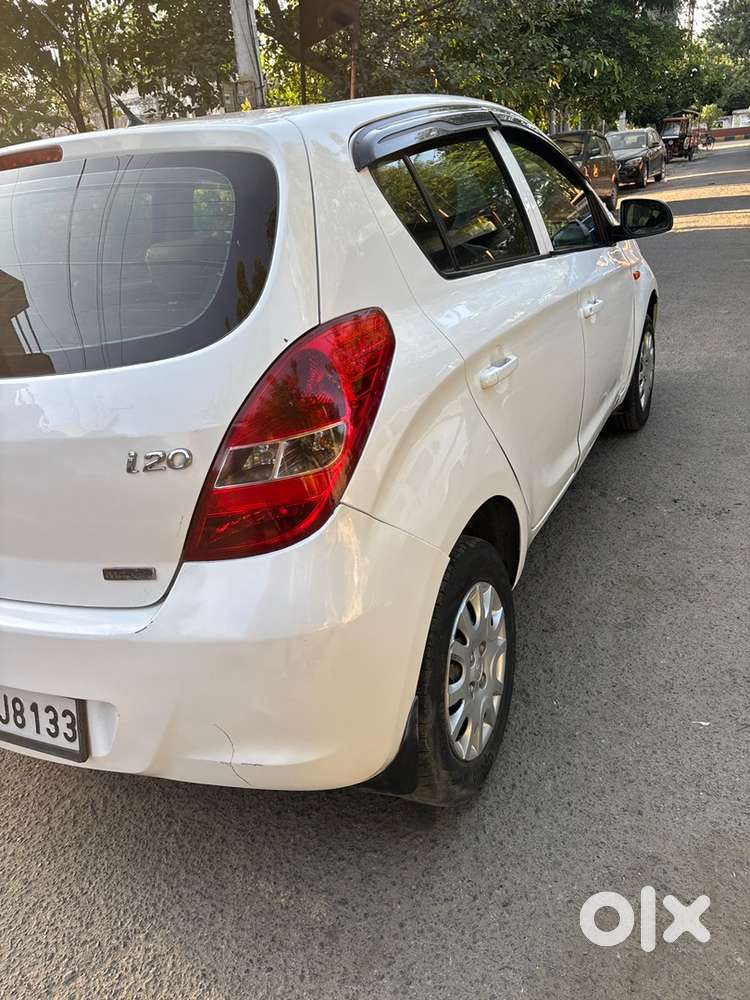 Hyundai I20 Magna 2010 Car