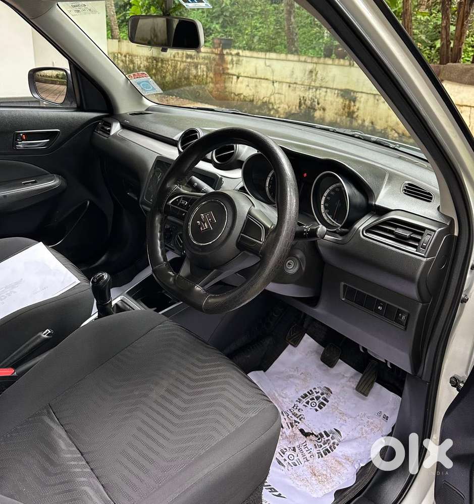 Maruti Suzuki Swift Vxi Ags, 2022, Petrol