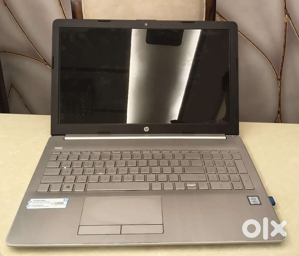 Good condition Laptop i3 7 Gen with 8 GB RAM