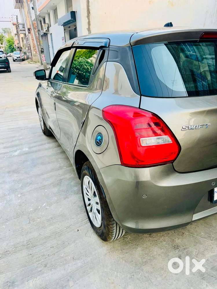 Maruti Suzuki Swift Vxi + Manual, 2020, Petrol