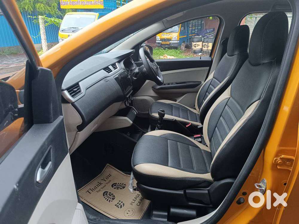 Renault Triber Rxz, 2024, Petrol