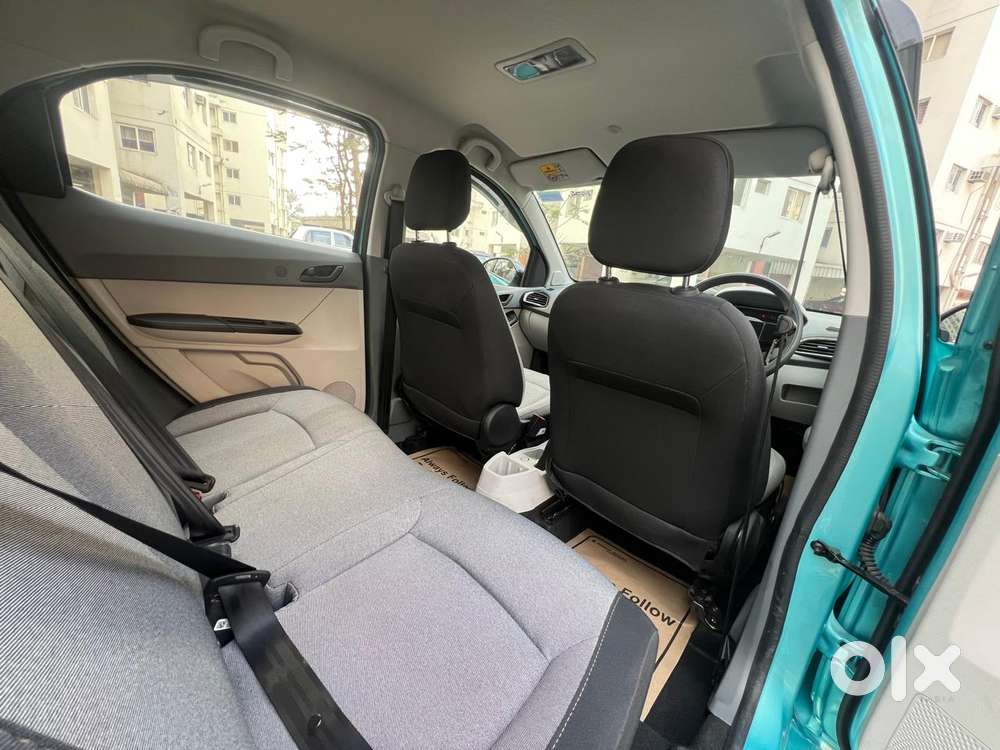 Tata Tiago 1.2 Revotron Xta, 2025, Petrol