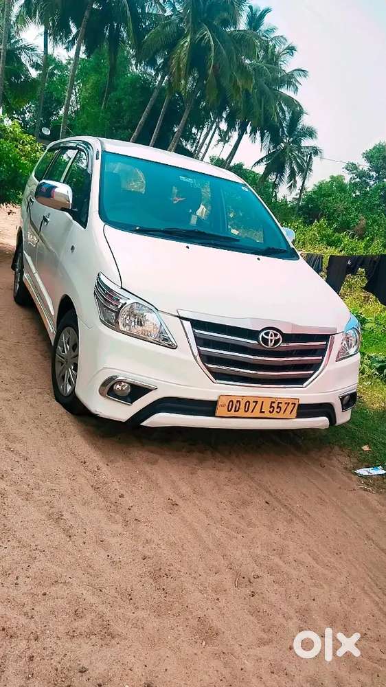 Toyota Innova 2016