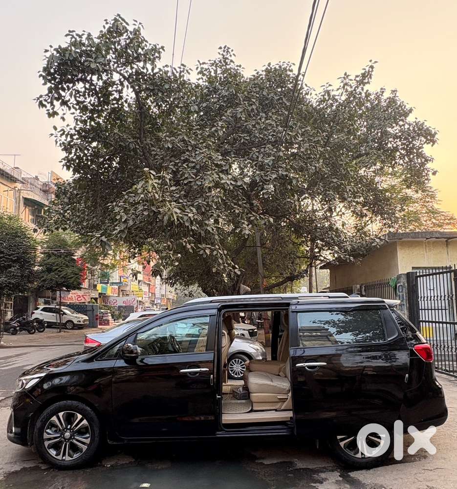 Kia Carnival 2.2at Premium 8s Diesel 2021