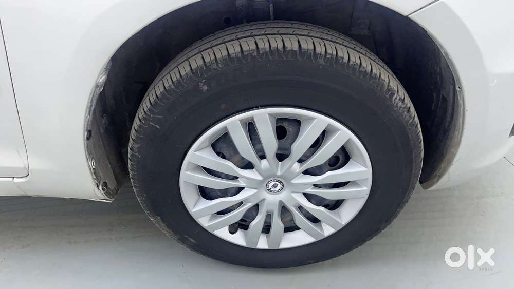 Maruti Suzuki Swift Vxi Optional, 2017, Petrol