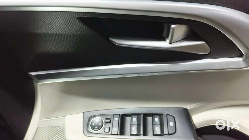 Kia Carens 1.4 Prestige Plus Turbo Dct 7 Str, 2022, Petrol