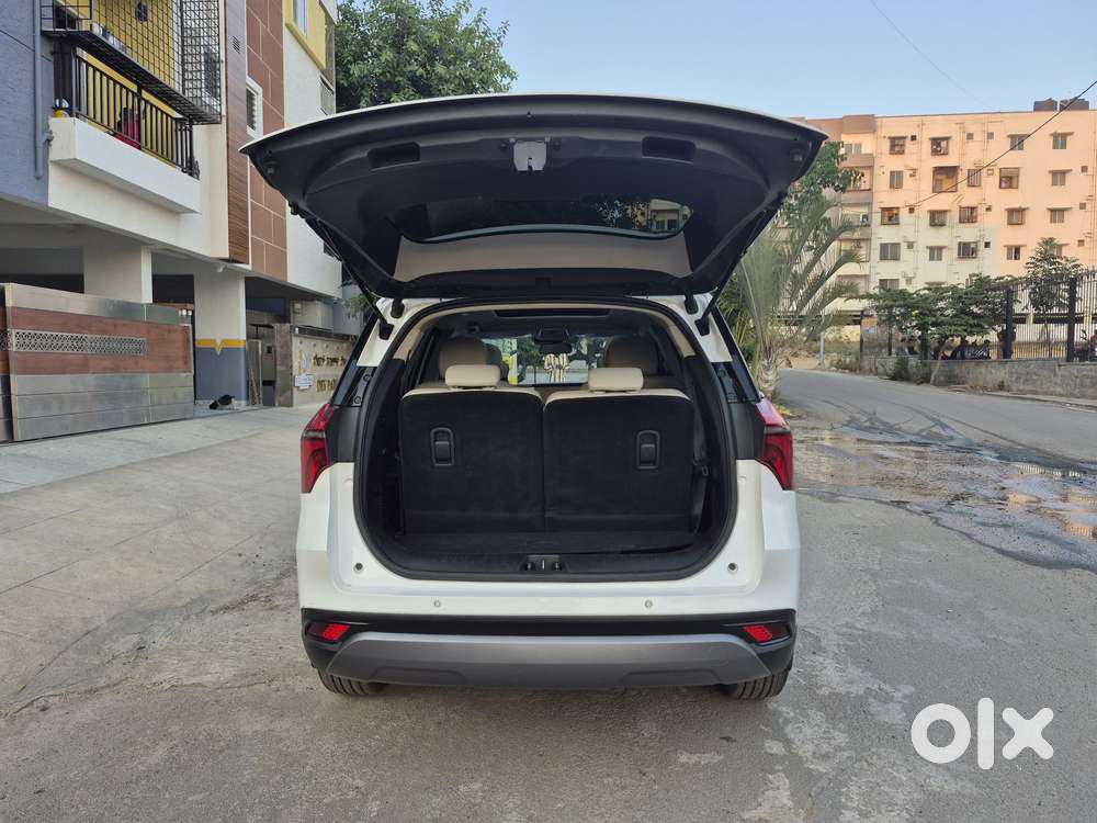 Mahindra Xuv700 Ax7l 6 Str At, 2024, Diesel