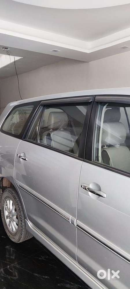 Toyota Innova 2013 Diesel 67000 Km Driven