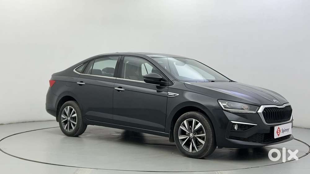 Skoda Slavia Style 1.0l Tsi At, 2022, Petrol