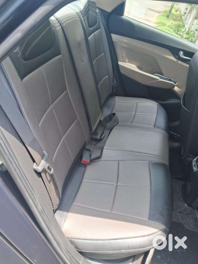 Hyundai Verna 1.5 Sx Ivt, 2023, Petrol
