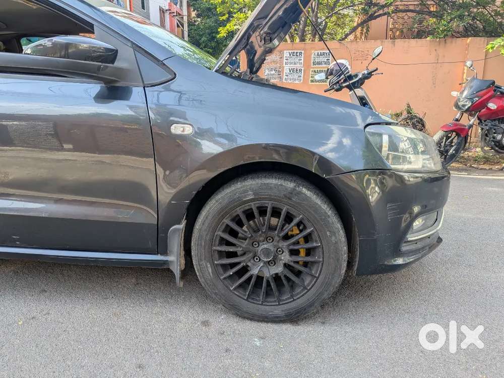 Volkswagen Polo 2015 Petrol 78000 Km Driven