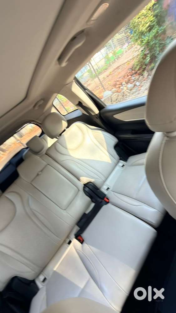 Mahindra Xuv700 Diesel 2022