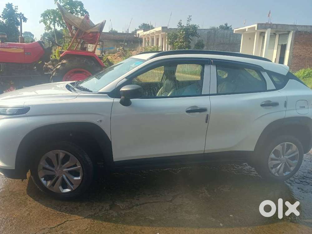 Maruti Suzuki Fronx Sigma 2025