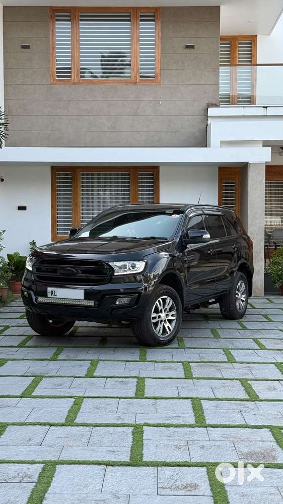 Ford Endeavour 3.2 Titanium At 4x4, 2017, Diesel