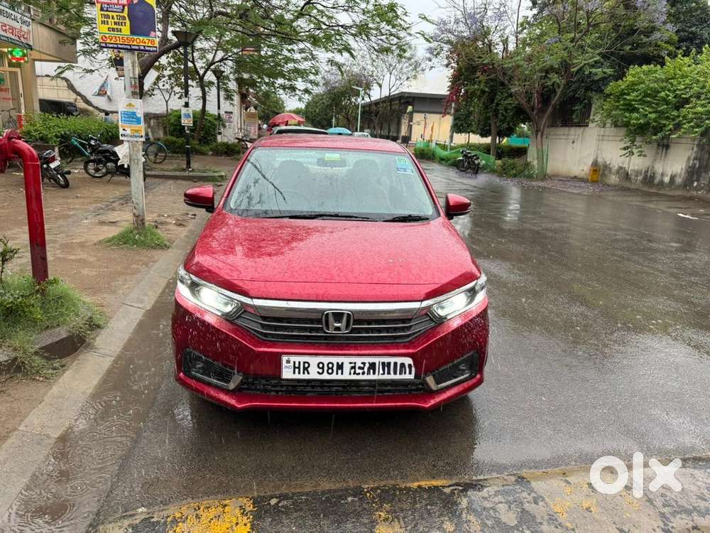 Honda Amaze 2023 Petrol Automatic 17000 Km Driven