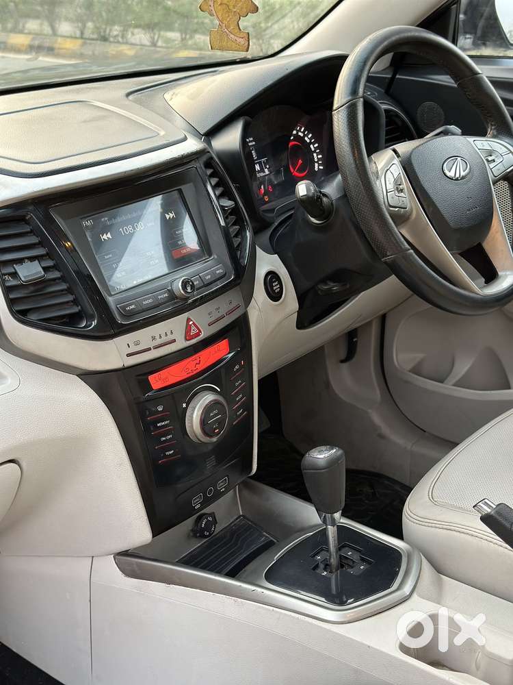 Mahindra Xuv300 W8 Option Dual Tone Diesel, 2020, Diesel