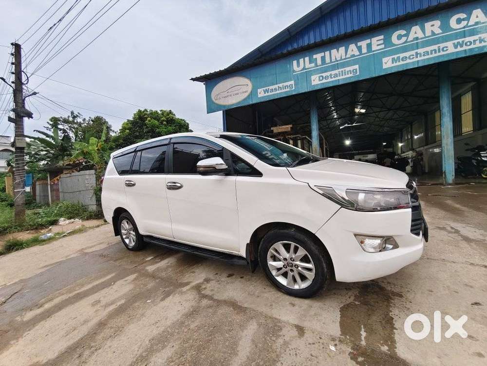 Toyota Innova Crysta 2.4 G Plus Mt 7 Str, 2017, Diesel