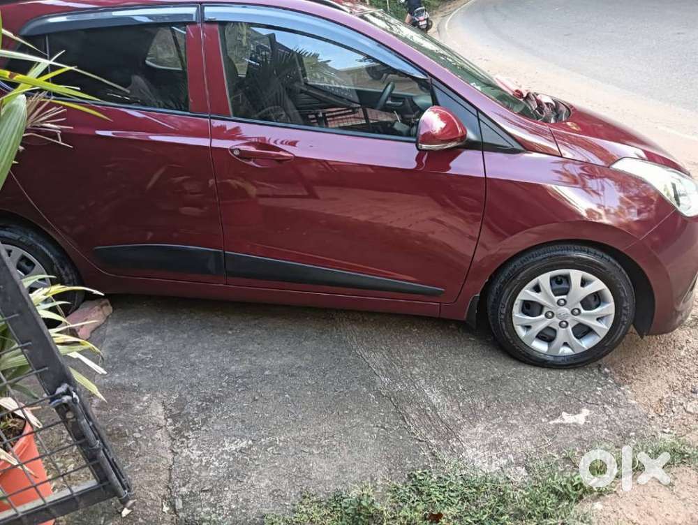 Hyundai Grand I10 Sportz, 2016, Petrol