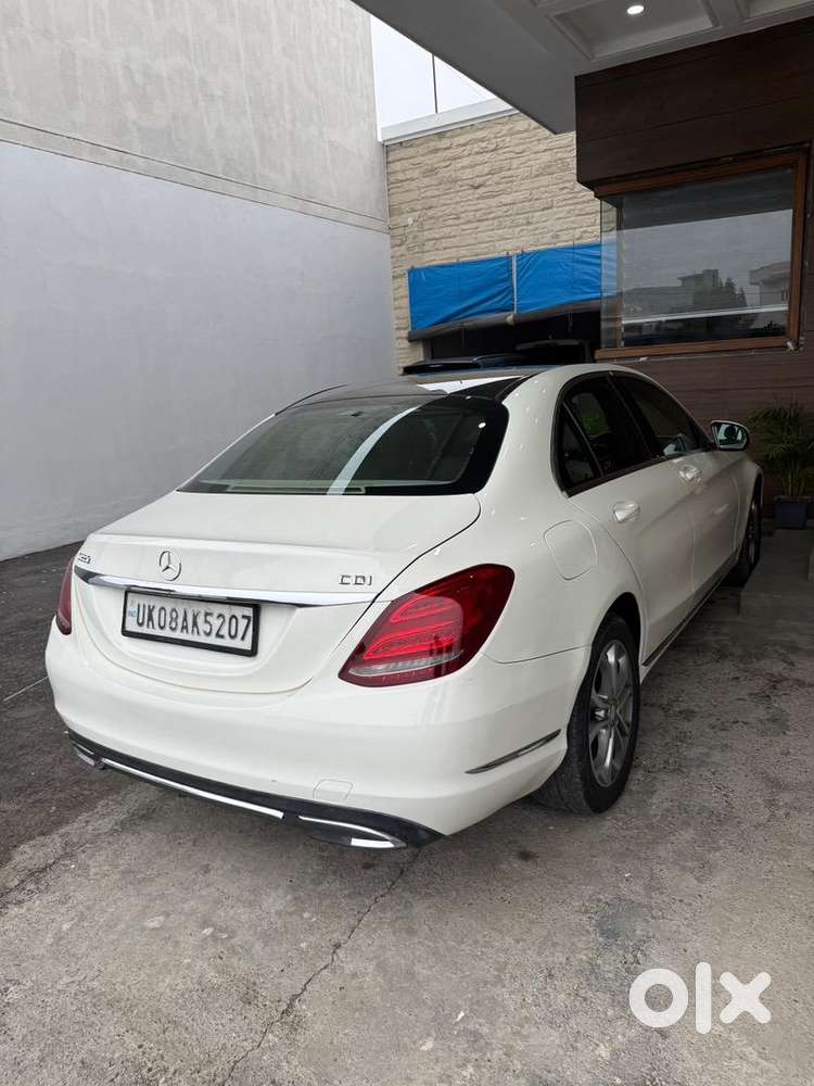 Mercedes-benz C-class 2015 Diesel 106000 Km Driven