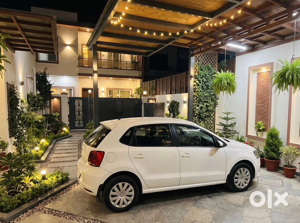 Volkswagen Polo Petrol Manual 2012